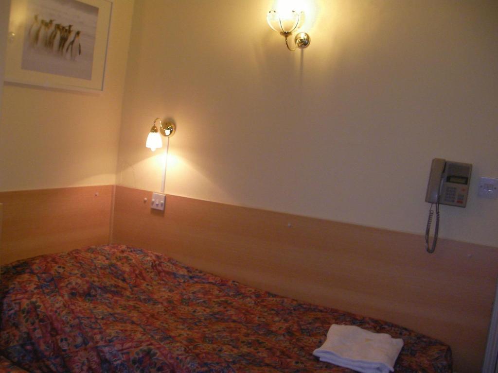 Metro Hotel London Bagian luar foto